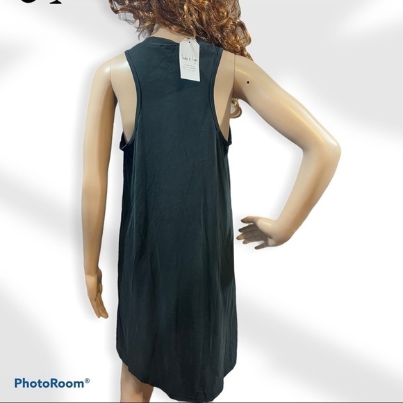 Sadie & Sage Black sleeveless tshirt dress - Picture 3 of 8